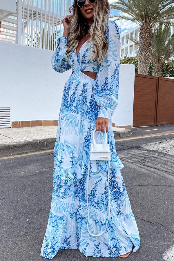 Idalia Chic Maxi Dress with Neckline Silhouette Collection