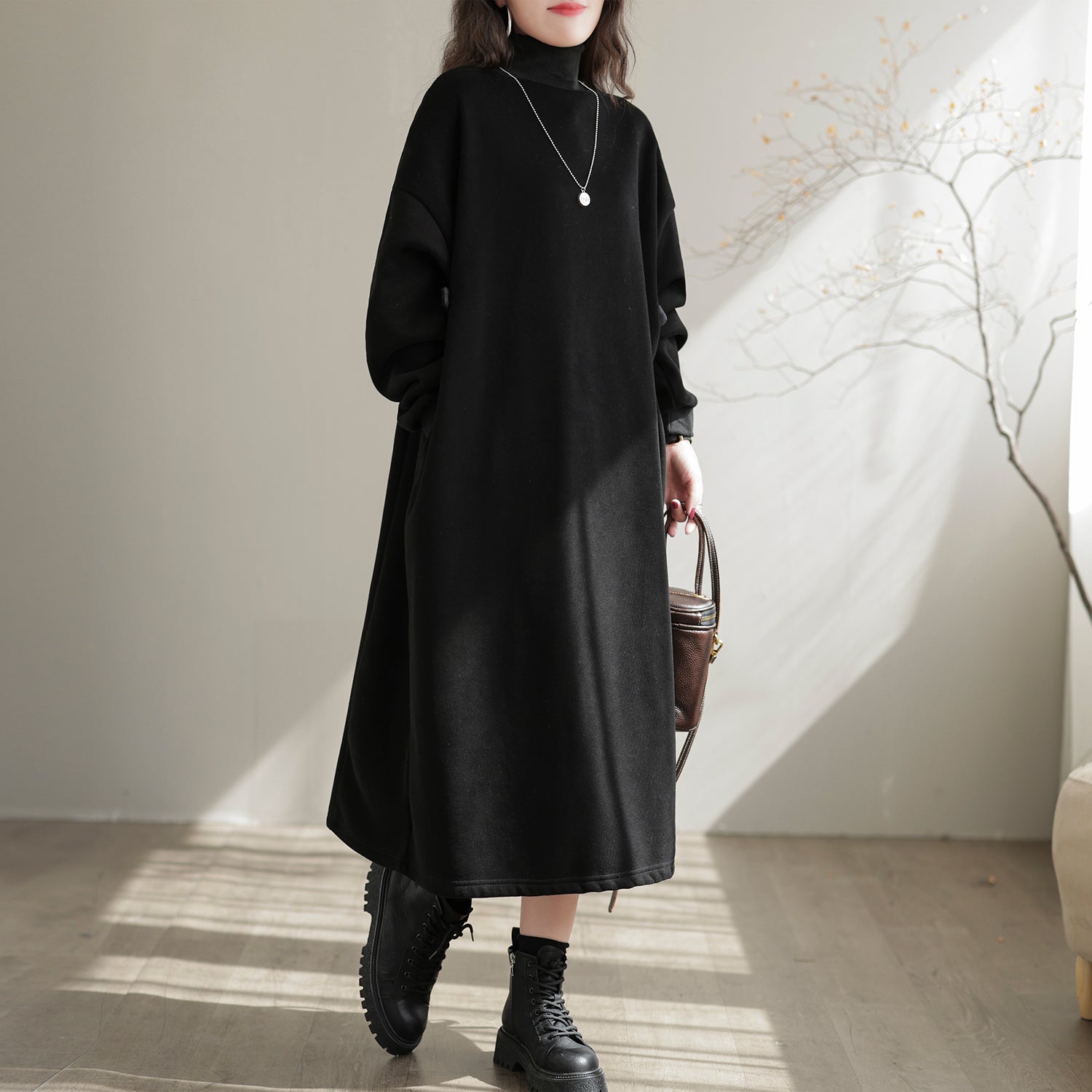 Sophisticated Dress with a Clean Classic Look