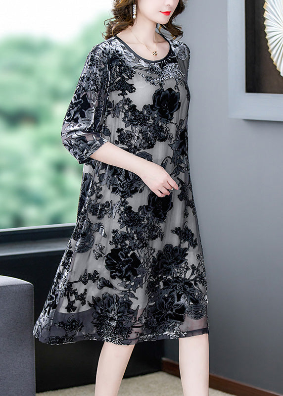 Sophisticated Dress with a Clean Classic Look