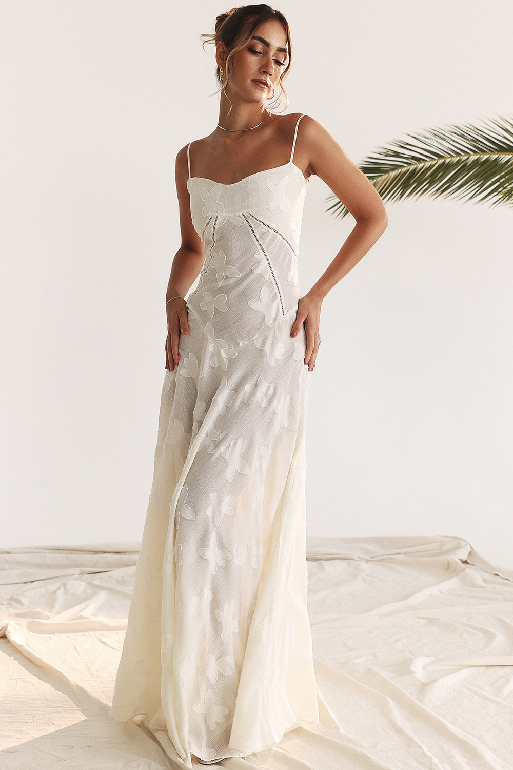 Karina Elegant and Versatile Summer Dress for Women Relaxed Modern Fit
