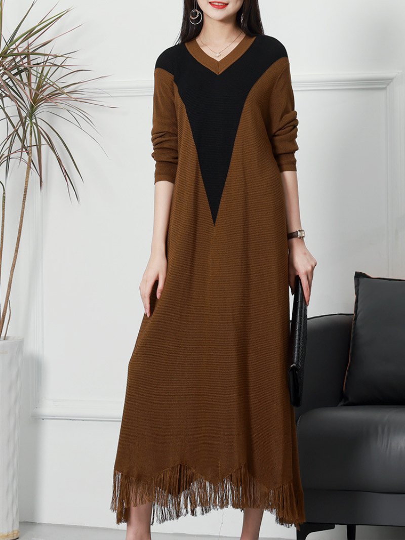 V-Neck Long Sleeve Colorblock Knit Tassel Hem Midi Dress 5