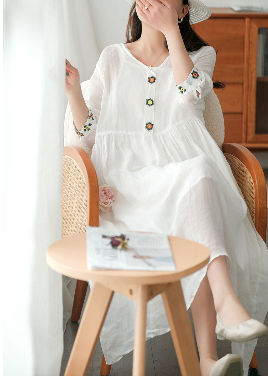 Beautifully Crafted Dress in a Classic Style