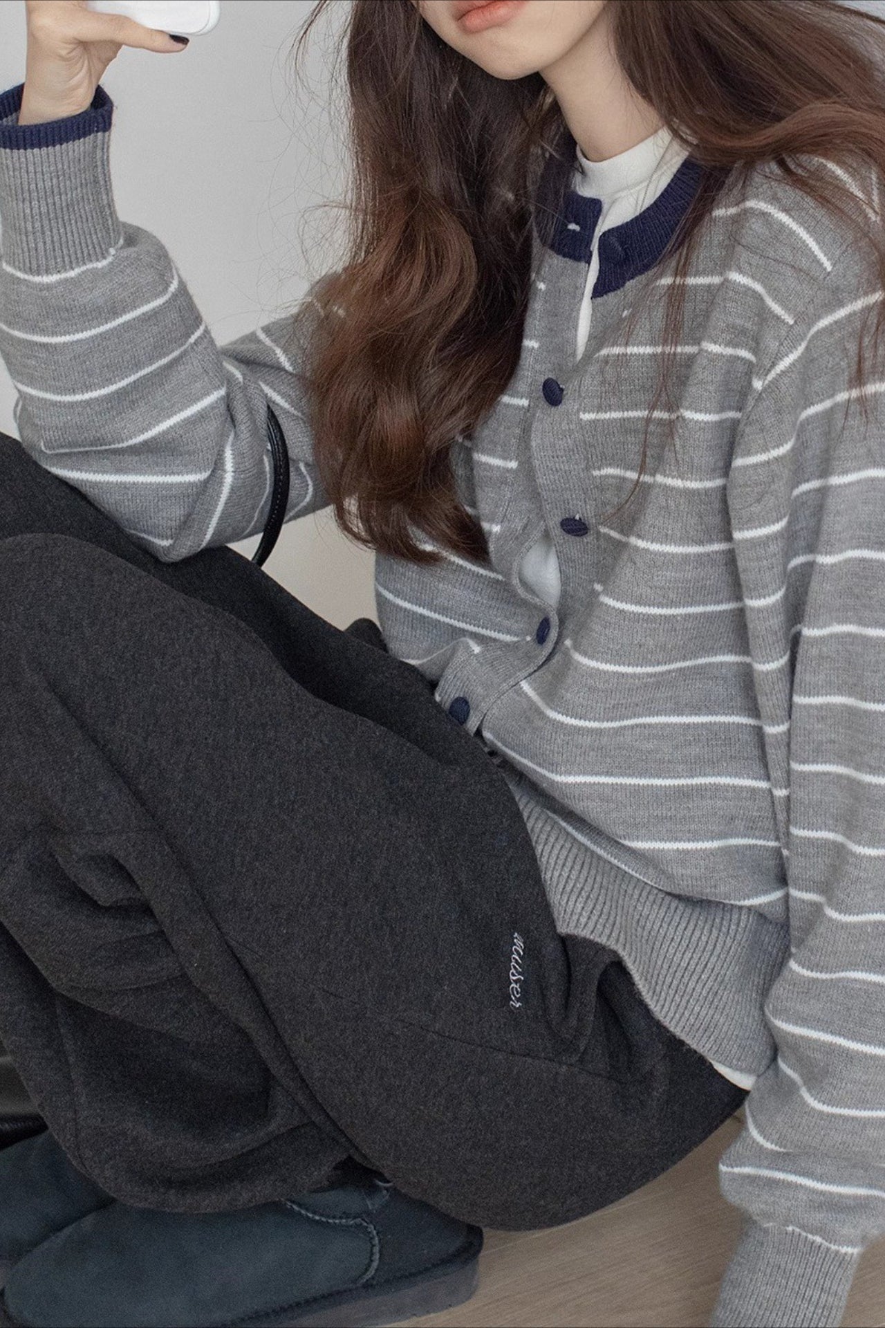 Color Block Stripe Crew Neck Embroidered Cardigan
