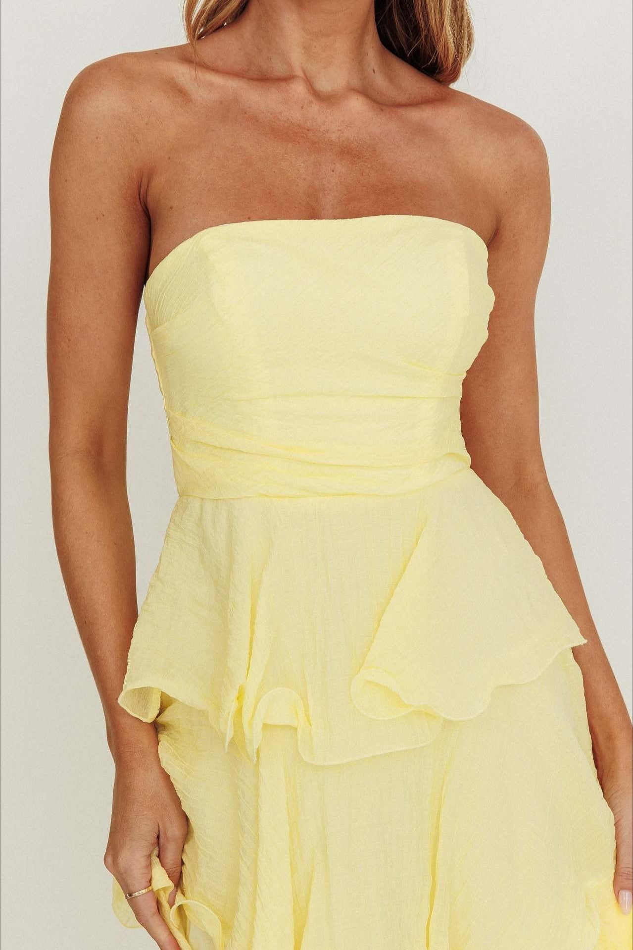 Sexy Slim Fit Strapless Backless Ruffled Prom Dress