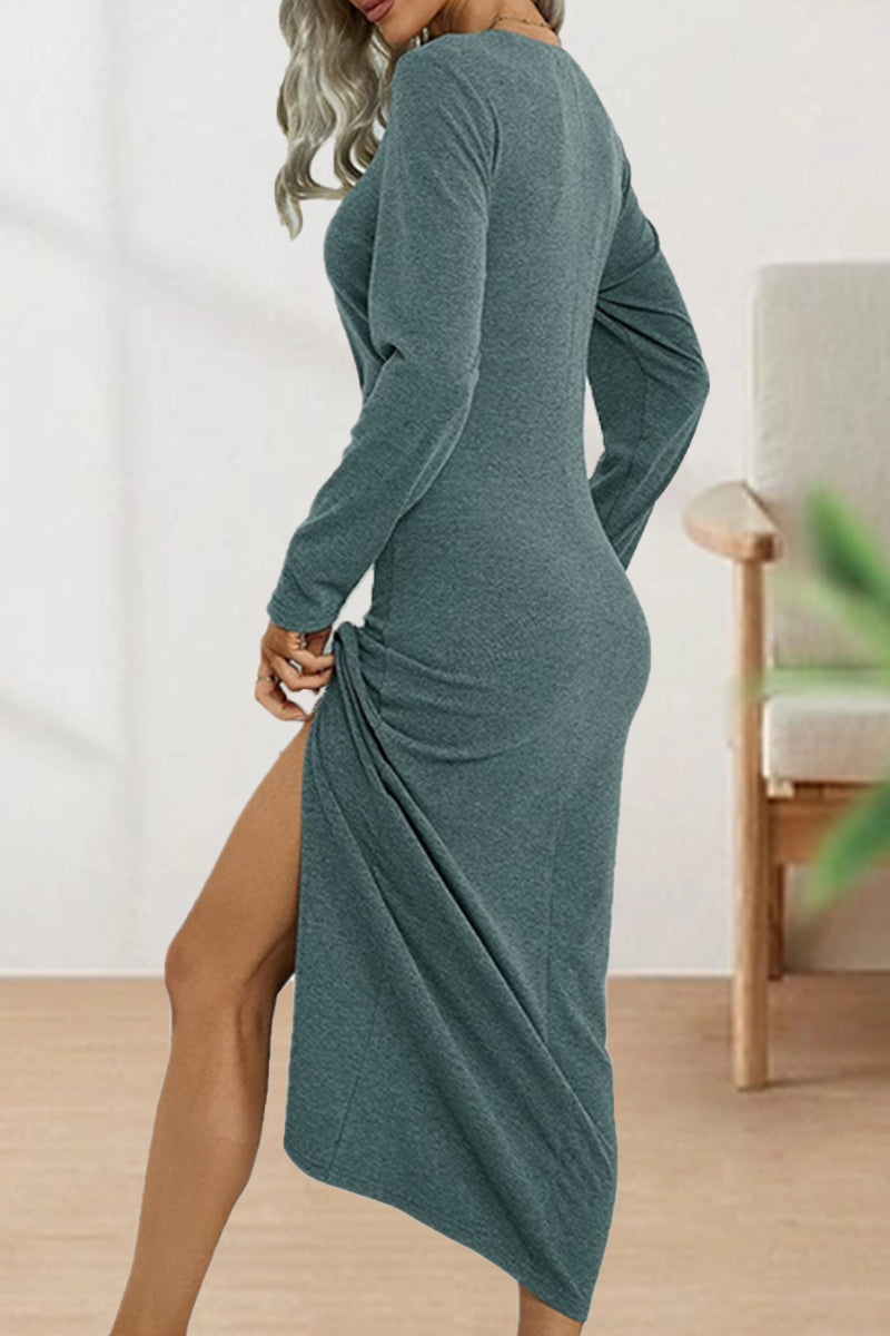 Modern Dress Inspired by Contemporary Streetwear Fashion 3