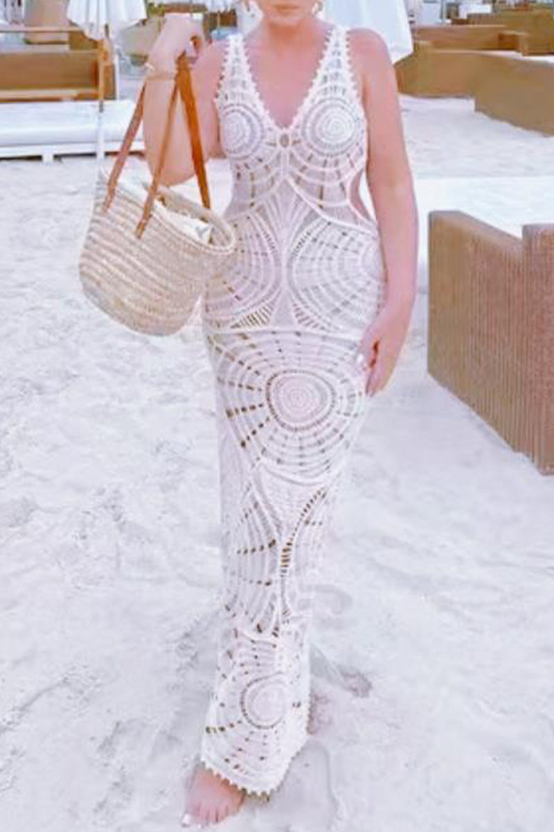 Penélope Effortless Holiday Beach Dresses with Fixed Hook and Flowers, Hollow Out V Neck Evening Wear Edit