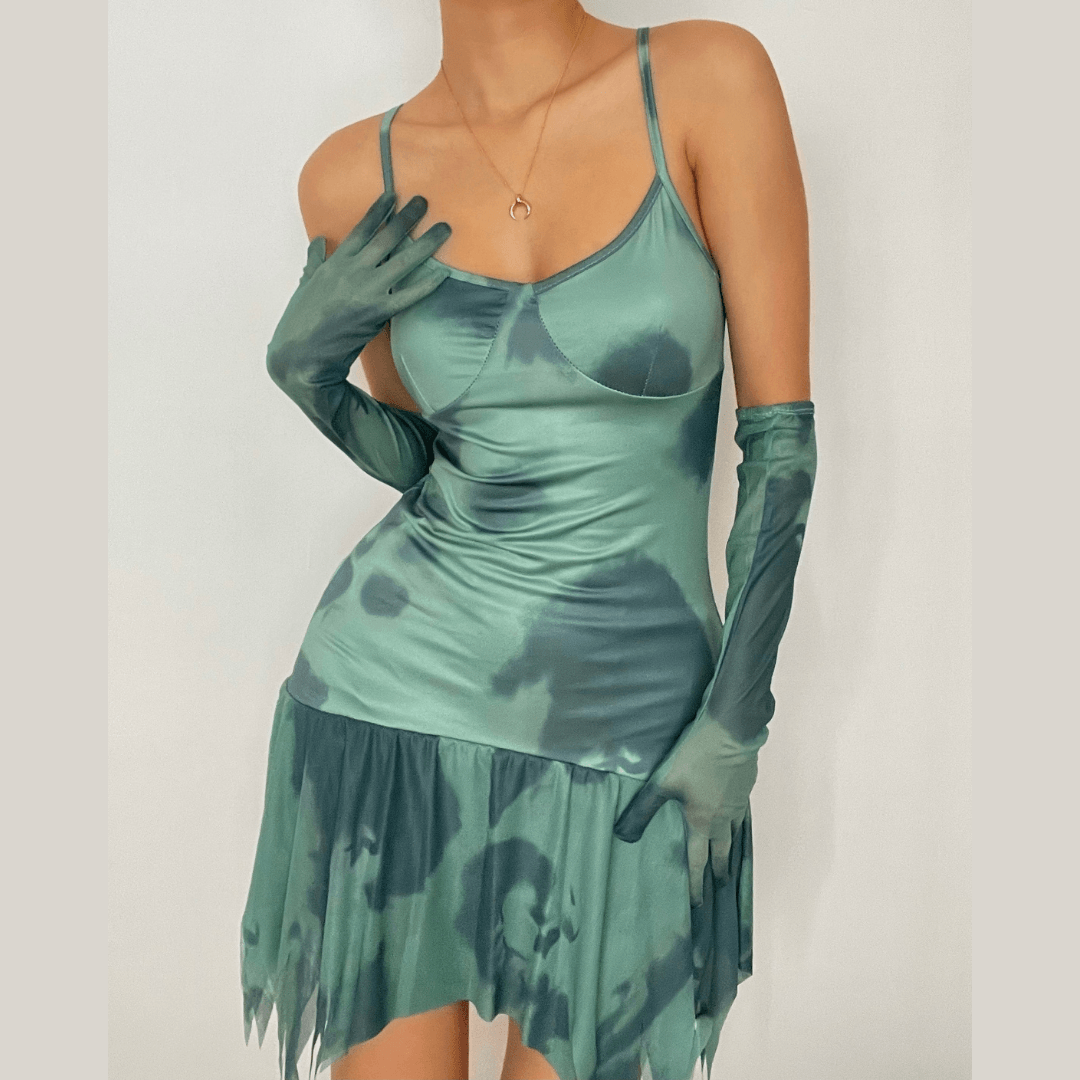 Cross open back ruffled gloves dress