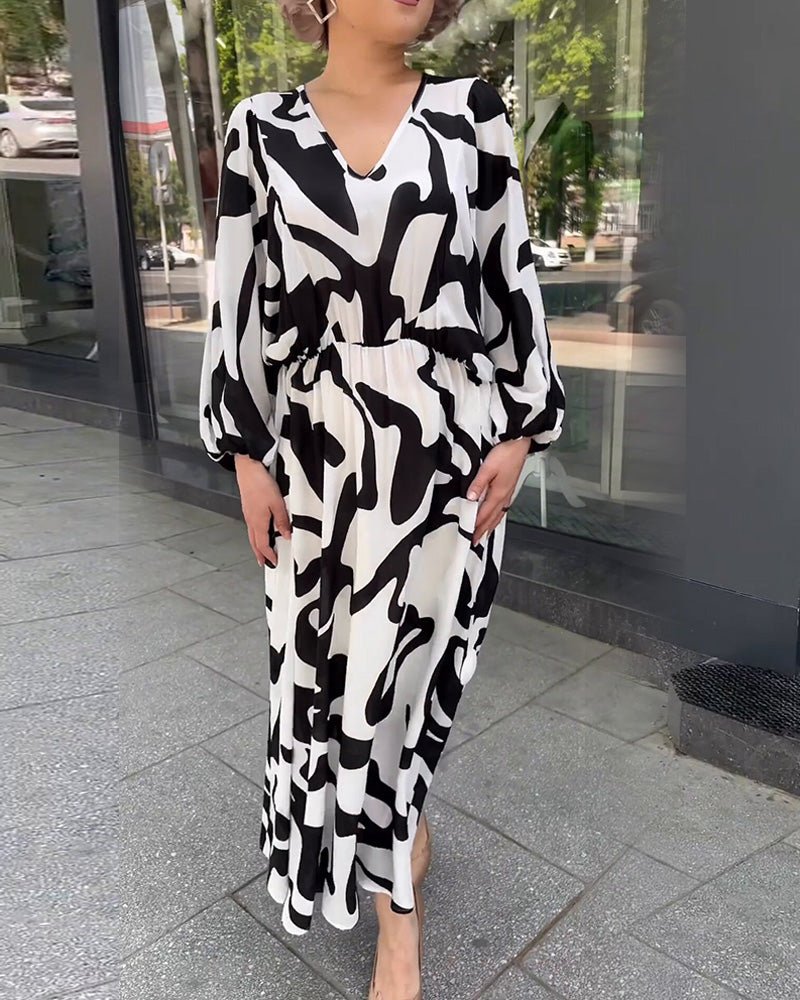 Elegant Long-Sleeved Dress with Fashion Print