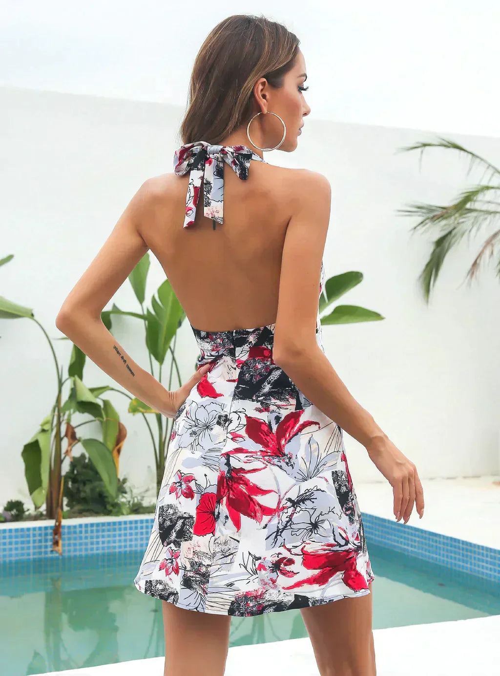 V-Neck Chiffon Beach Dress M / Pink Dresses