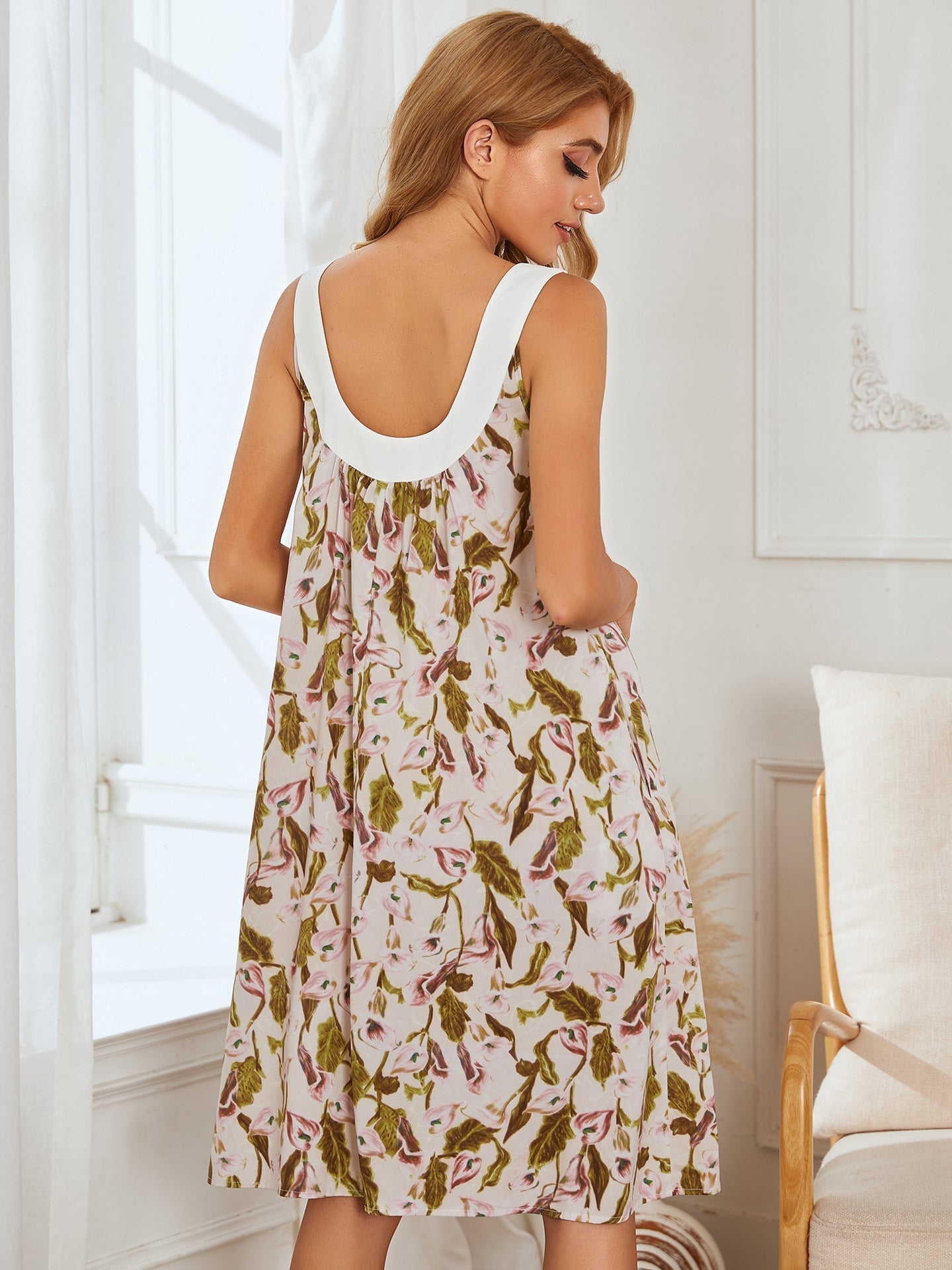 V-neck Print Can Be Worn Uutside Home Nightdress