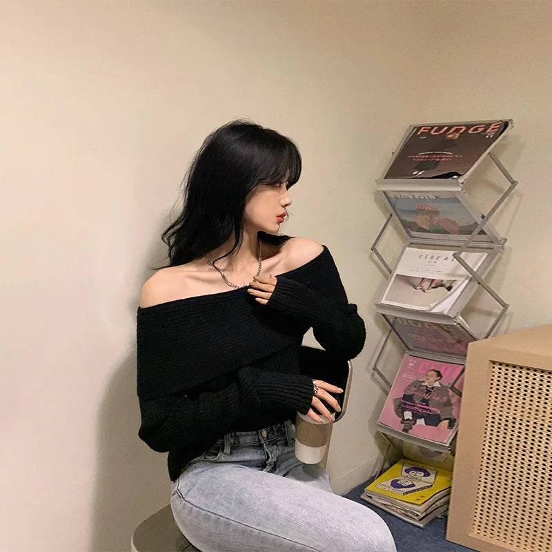 Sexy White Flatneck Feminine Collarbone Offshoulder Slimming Sweater