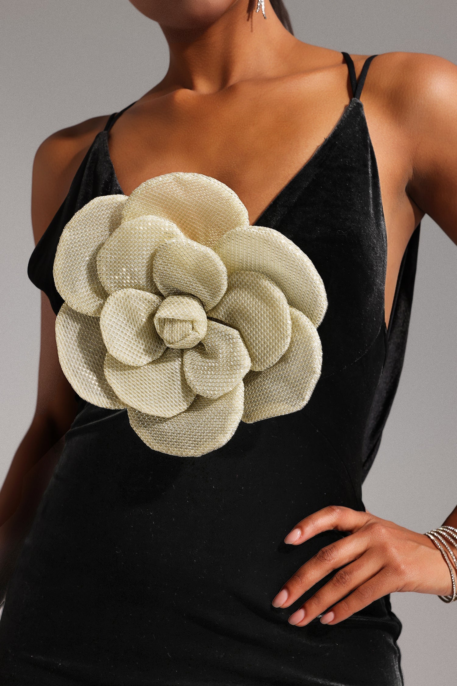 V-Neck Sleeveless Flowers Backless Velvet Maxi Dress