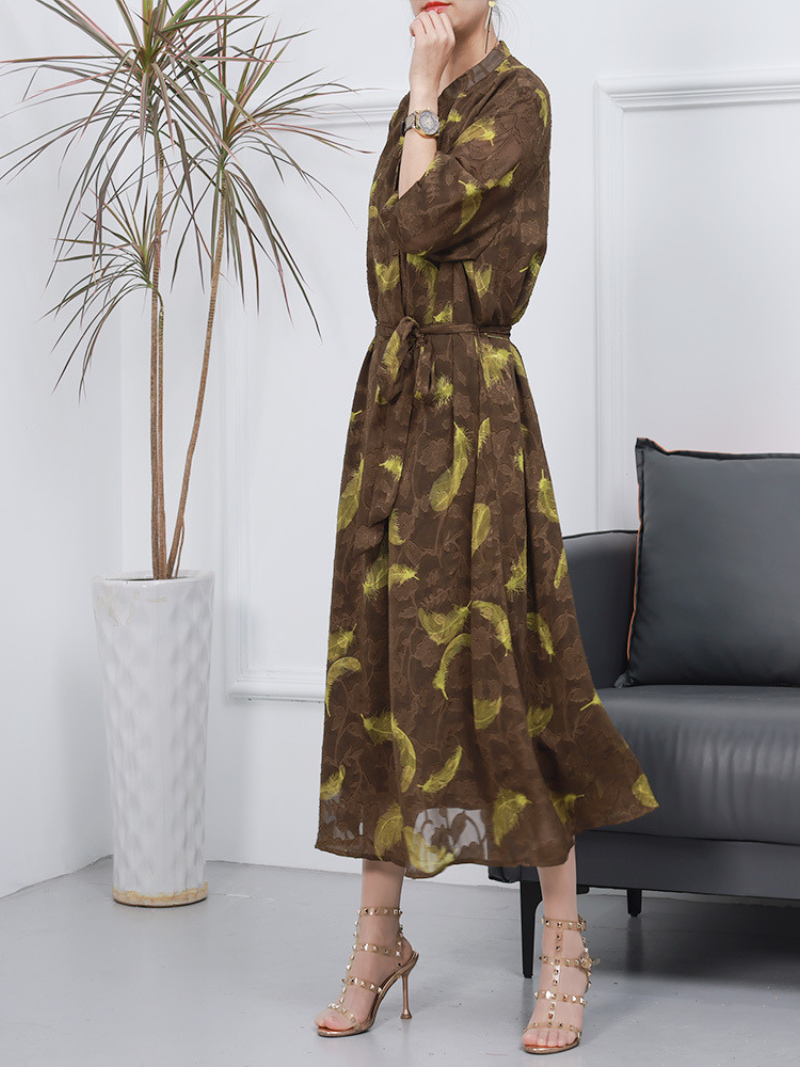 Stand Collar Half Sleeve Feather Print Loose Maxi Dress 4