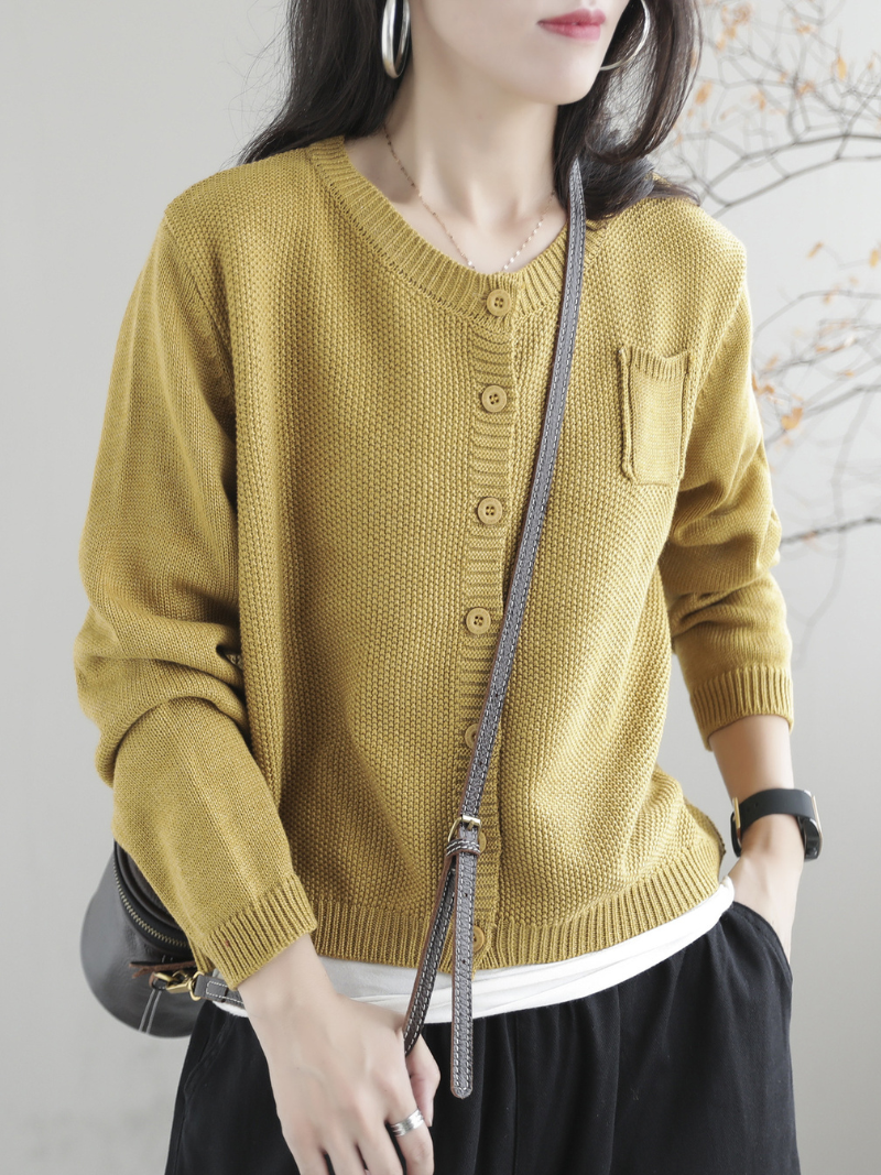 Round Neck Long Sleeve Button Front Patch Pocket Knit Cardigan