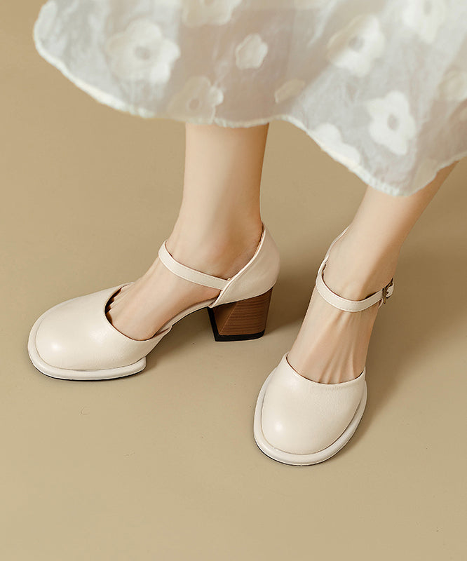 Graceful Orthopedic Sandals for Modern Look