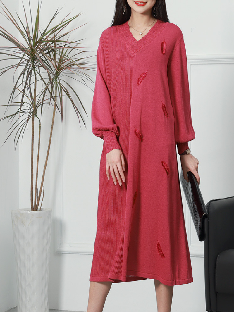 V-Neck Long Sleeve Feather Applique Knit Loose Midi Dress