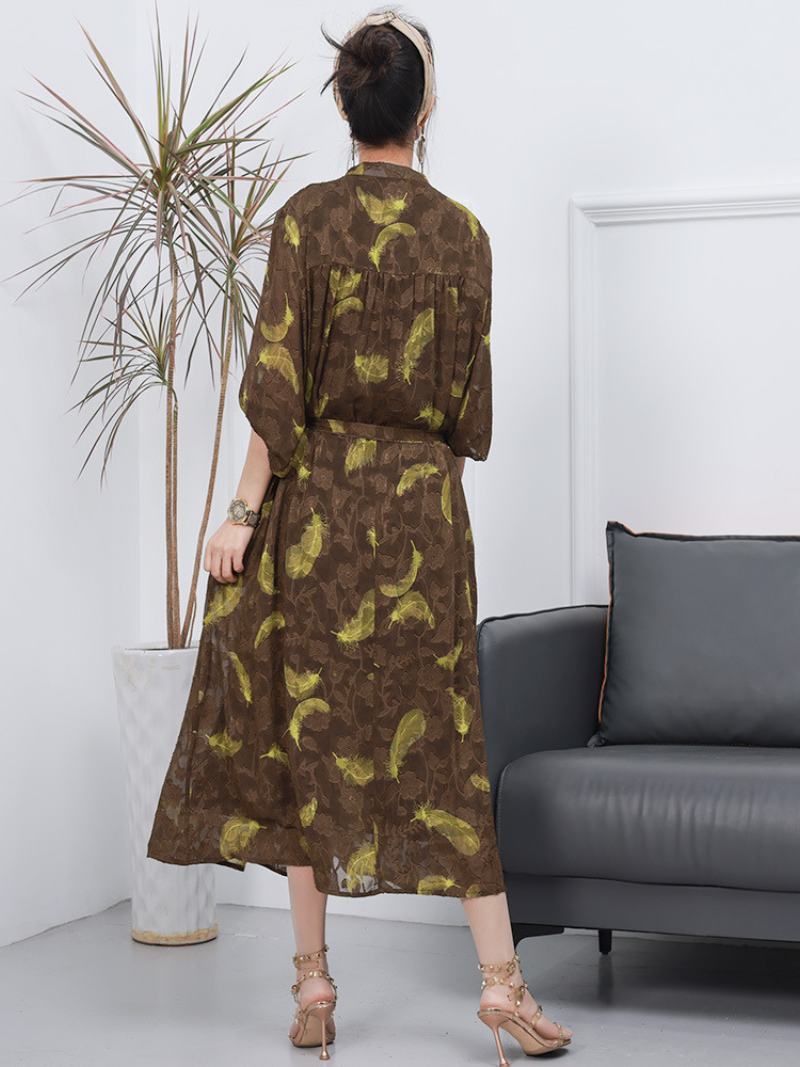 Stand Collar Half Sleeve Feather Print Loose Maxi Dress 7