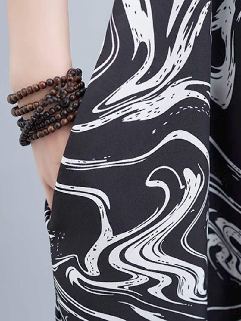 Black Round Neck Abstract Swirl Print Batwing Cocoon Maxi Dress