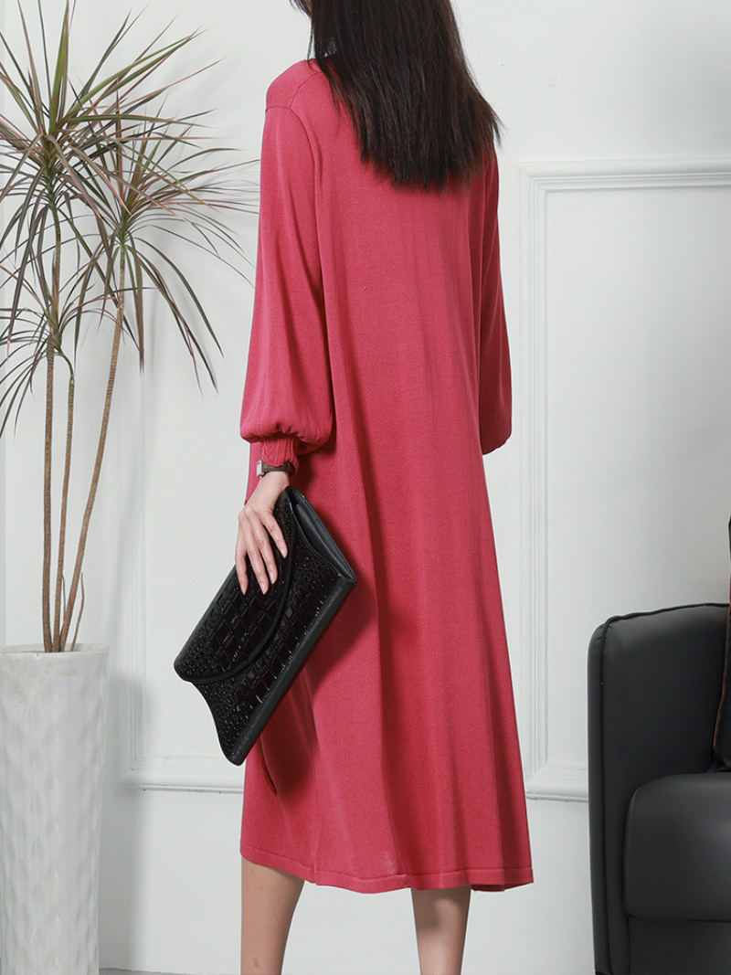 V-Neck Long Sleeve Feather Applique Knit Loose Midi Dress 9