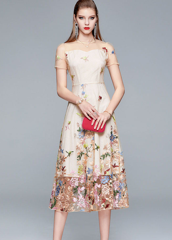 Gracefully Styled Dress for Any Occasion