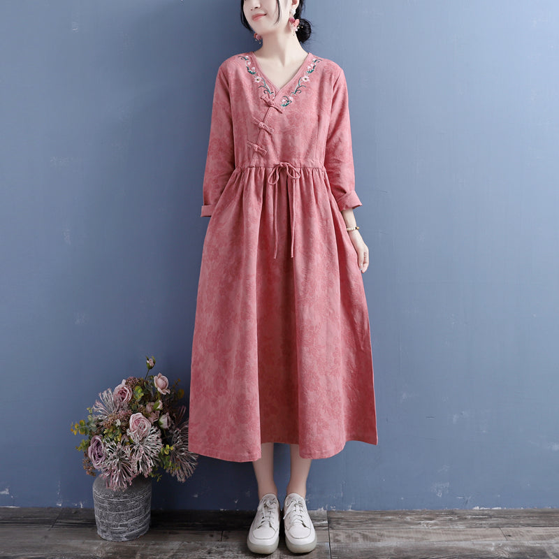 Gracefully Styled Dress for Any Occasion