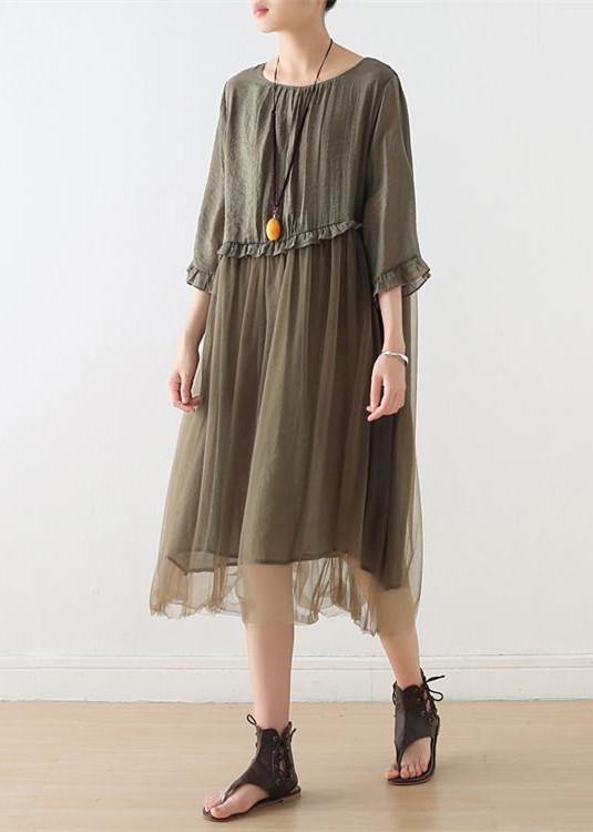 Classic Vintage Dress with a Flattering Fit