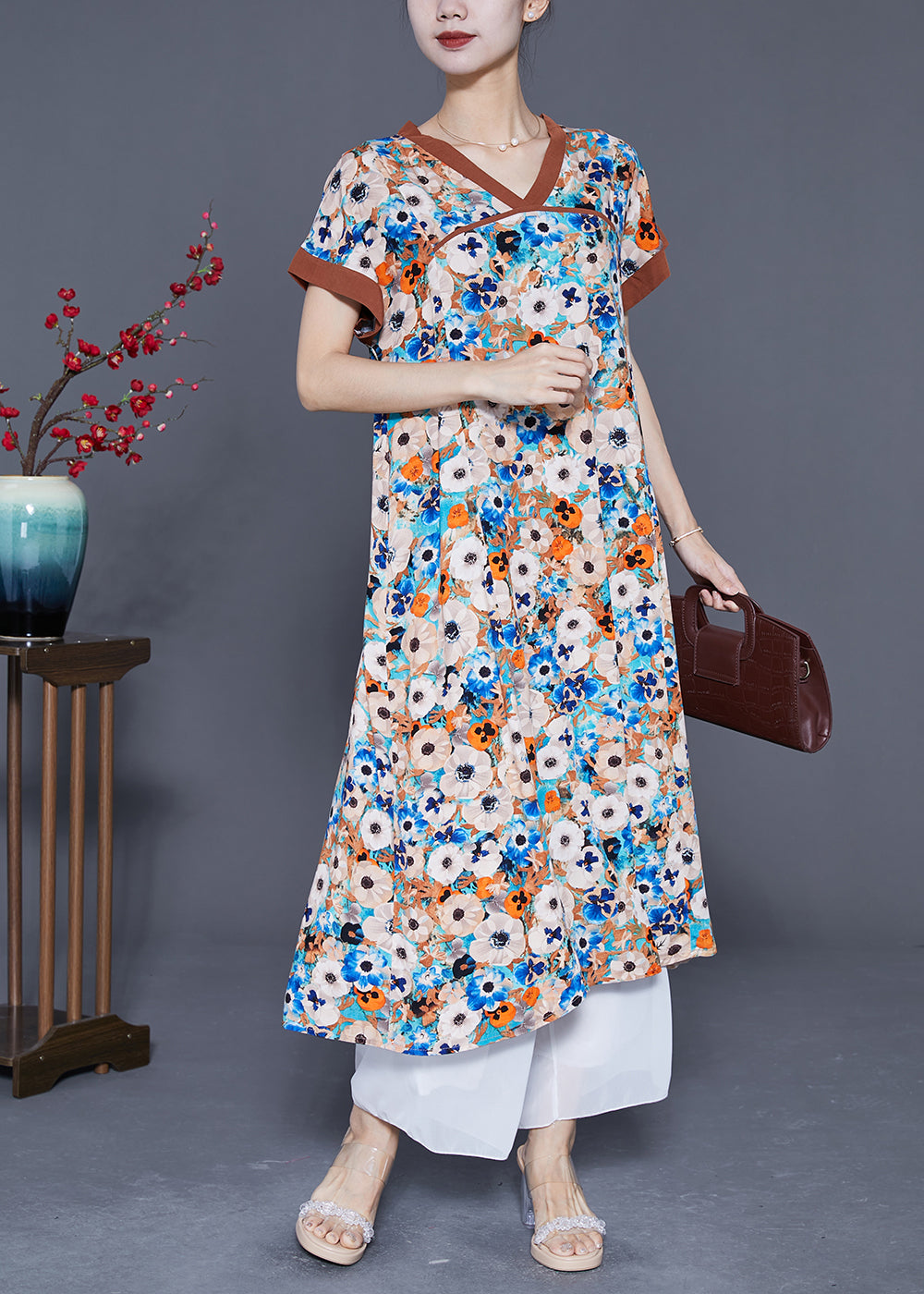 Effortlessly Elegant Dress with a Timeless Design