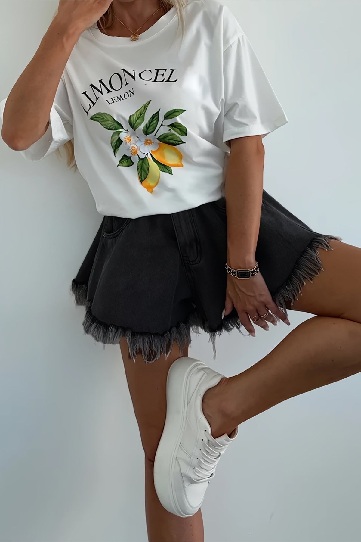 Frayed Hem Wide Leg Denim Shorts