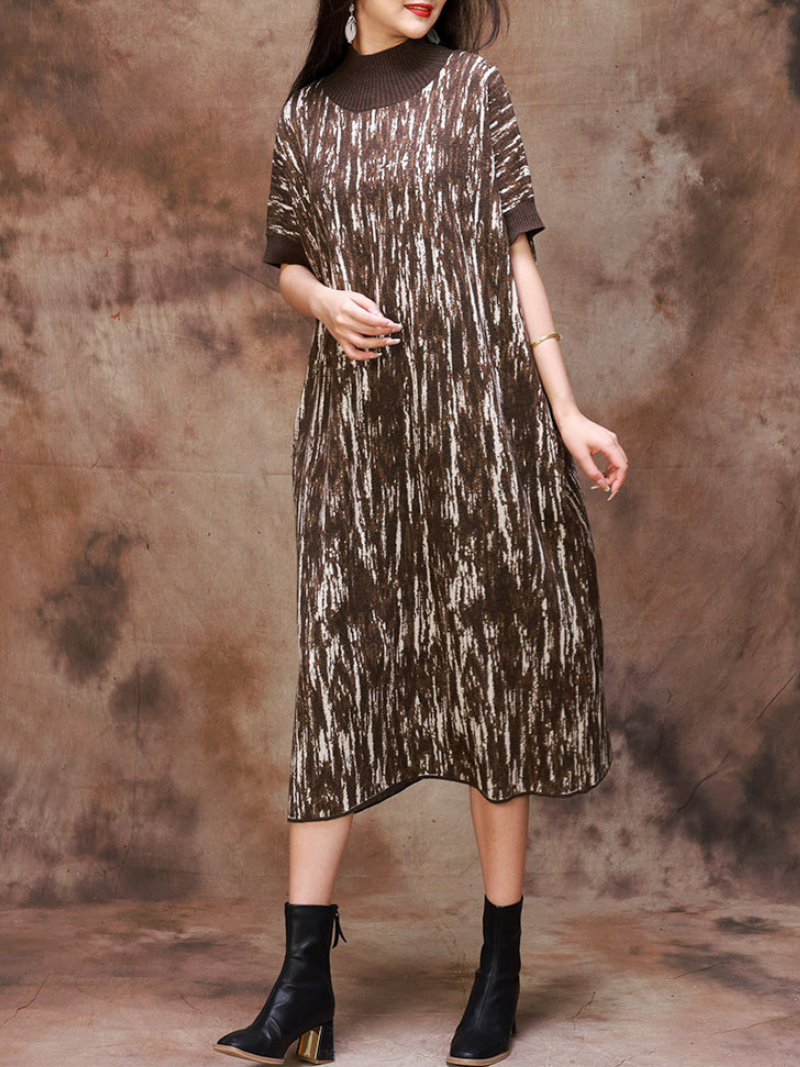 Mock Neck Abstract Print Short Sleeve Loose Knit Midi Dress 5