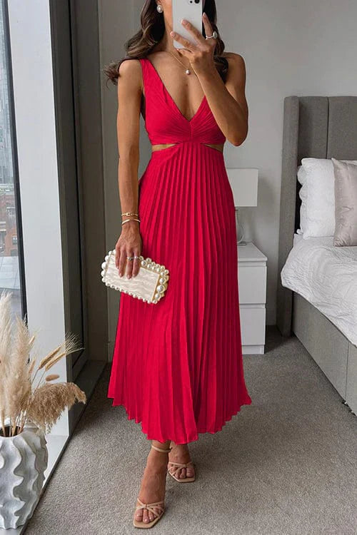 Caitlin Statement Pleated Dress with a Neckline Designer Edit