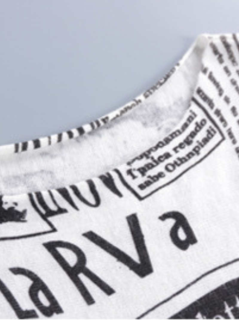Round Neck Newspaper Print Oversized Loose Knit Sweater 10