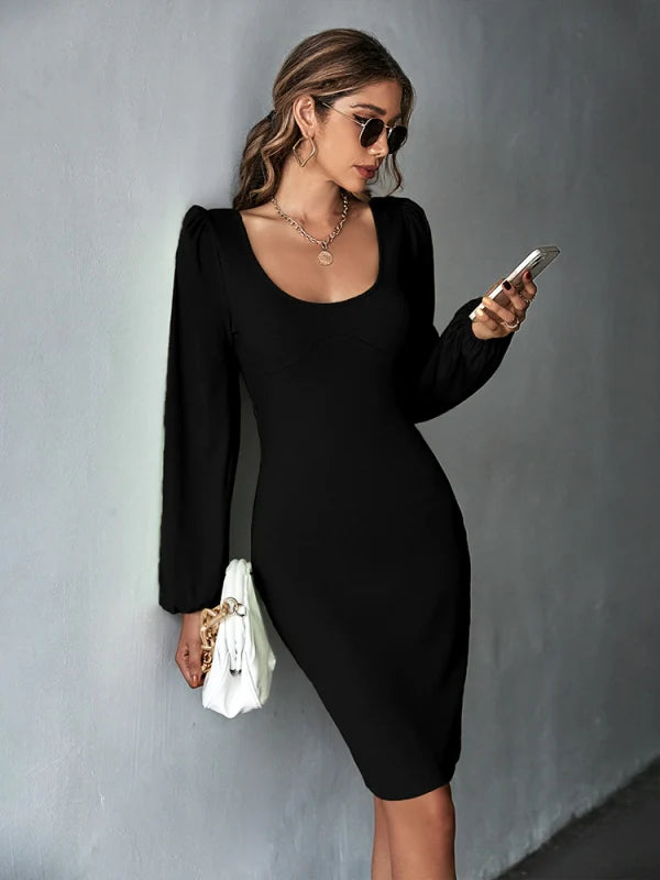 Knitted Backless Long-Sleeved Dress M / Black