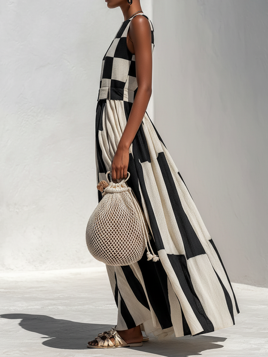 White Black Round Neck Checkerboard Stripe Sleeveless Flowy Maxi Dress 3
