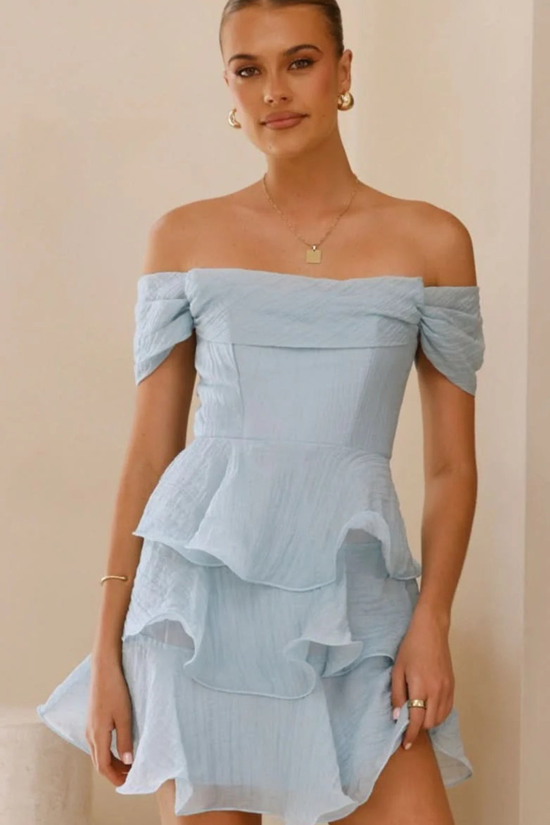 Solid Strapless Backless Tiered Party Dress