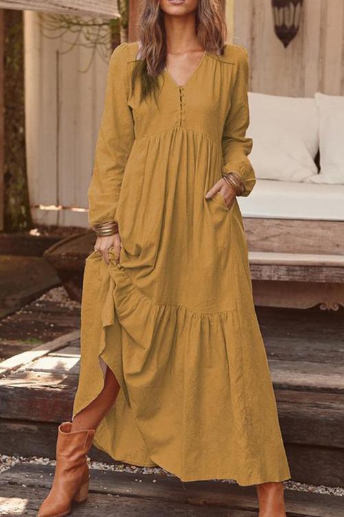 Classic Vintage Dress with a Flattering Fit