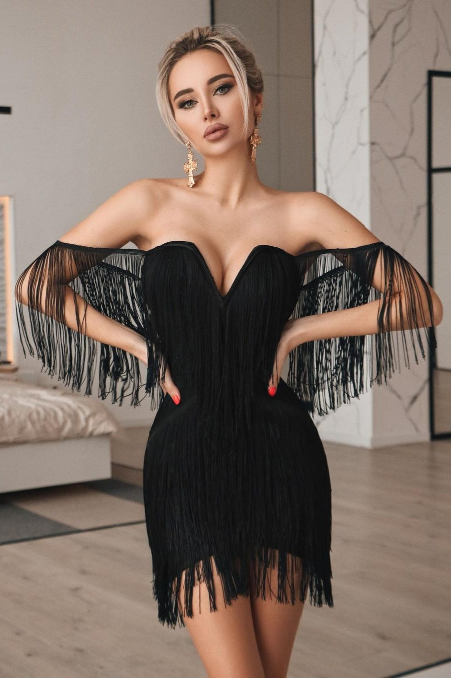 V-Neck Backless Tassel Bodycon Party Dress