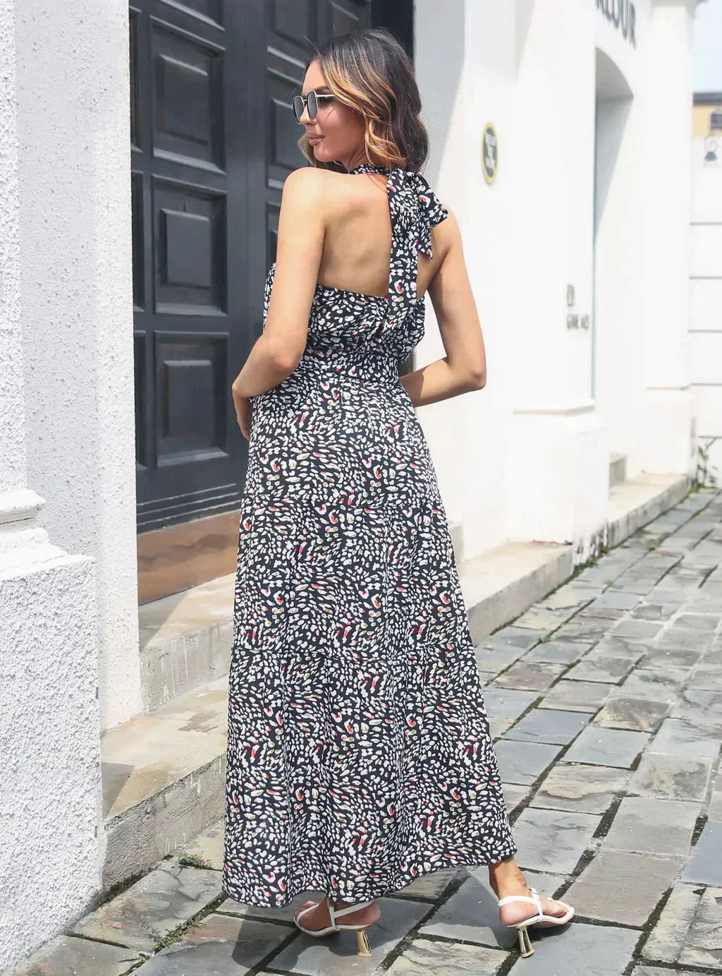 Halter With Gown Design Long Belt Leopard Neck L / Black Dresses