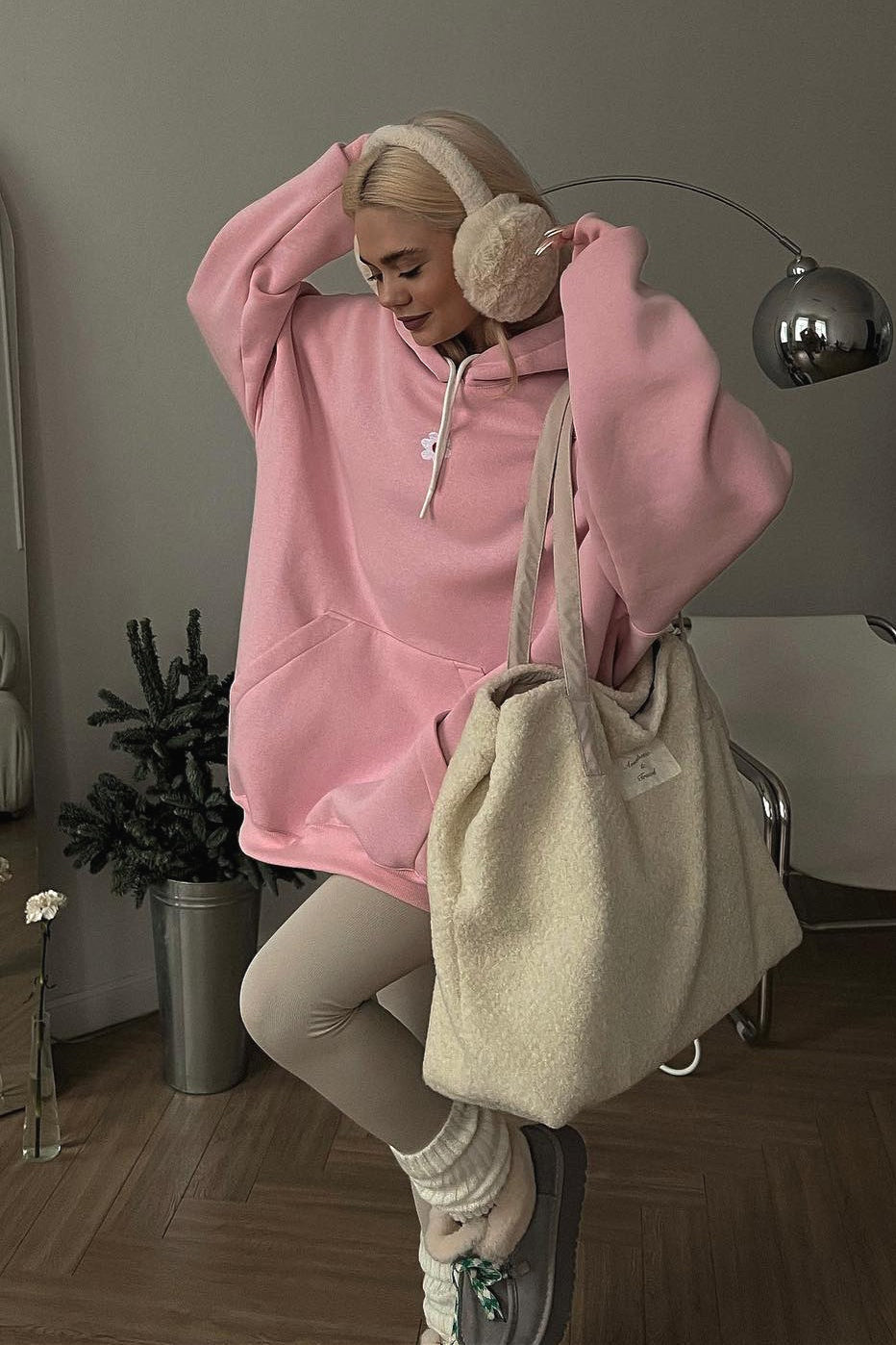 Embroidered Loose Short Hoodie