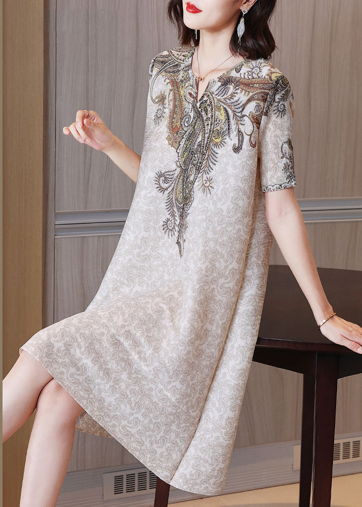 Beautifully Crafted Dress in a Classic Style