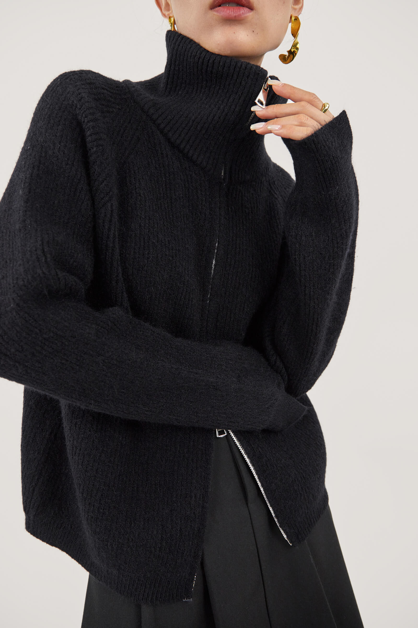 Black Solid Zipper Up Placket Cardigan