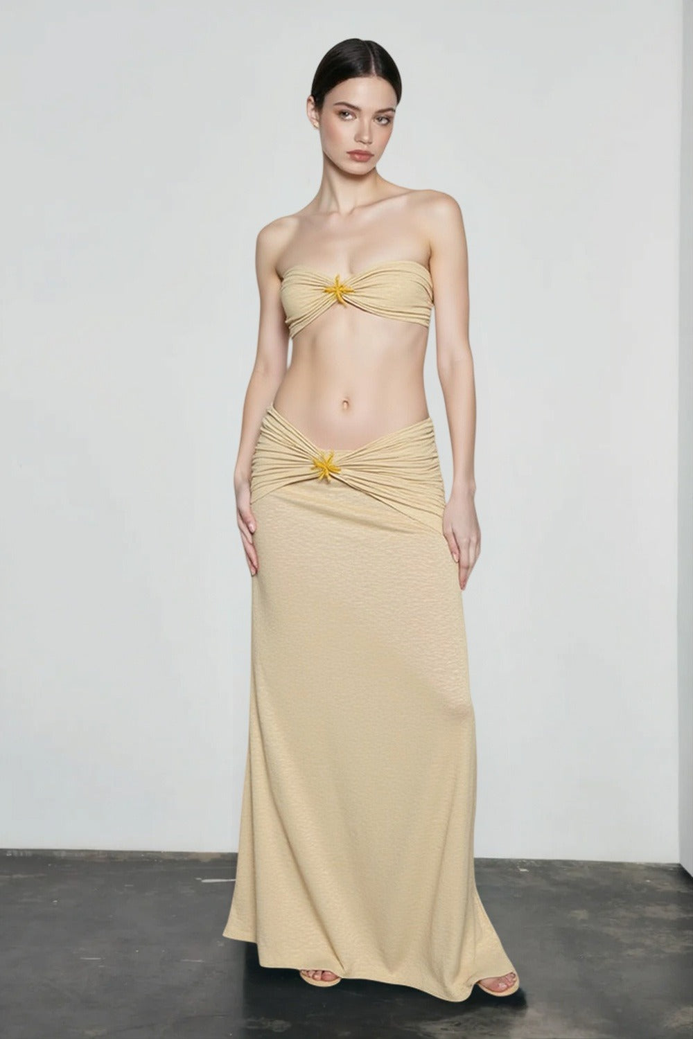 Strapless tie back side slit skirt vacation set