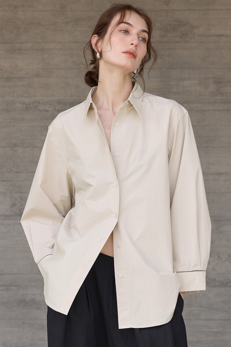 White High-Density Cotton Long-Sleeve Collared Blouse