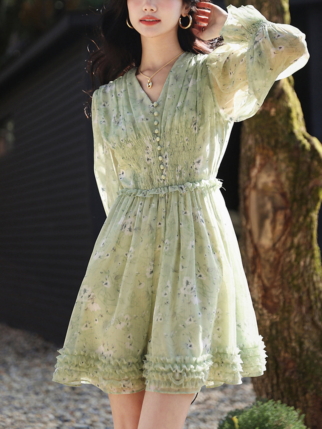 Gracefully Styled Dress for Any Occasion