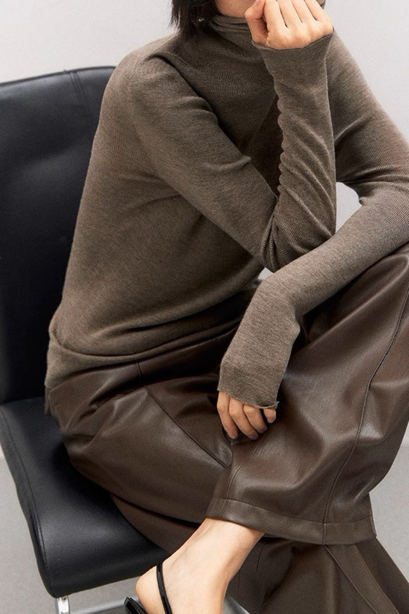 Soft Wool High Neck Fitted Base Layer