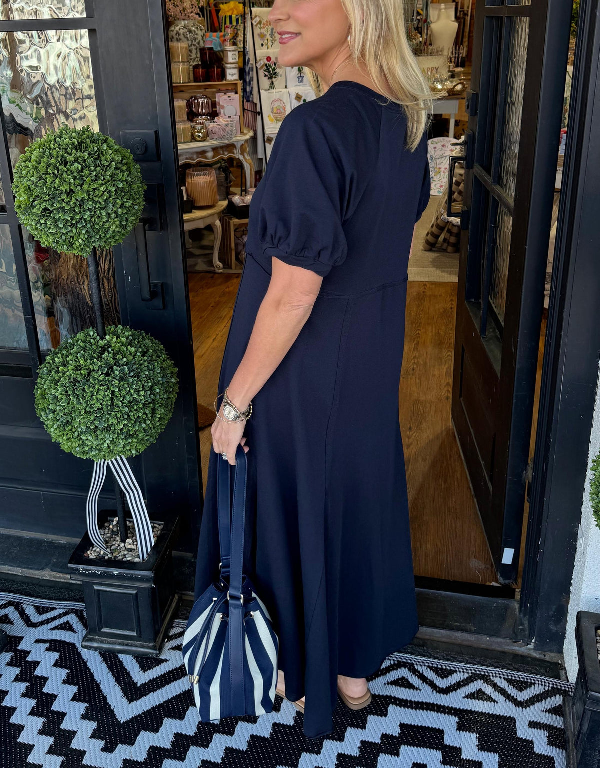 ODETTE | Puff-Sleeve Maxi for Flattering Grace and Comfort 10