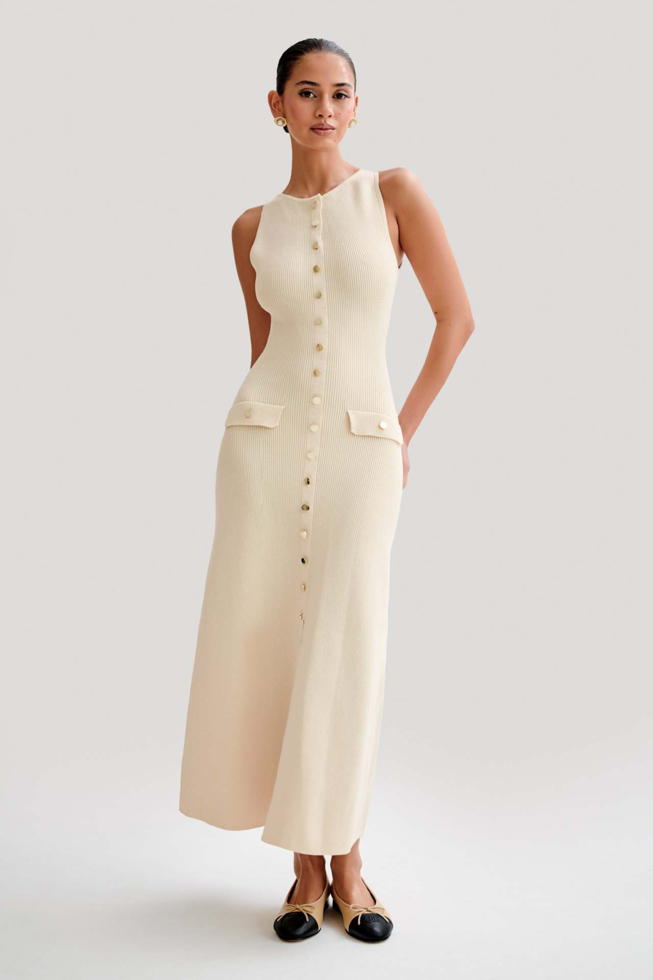 Simple Generous Sleeveless Midi Dress
