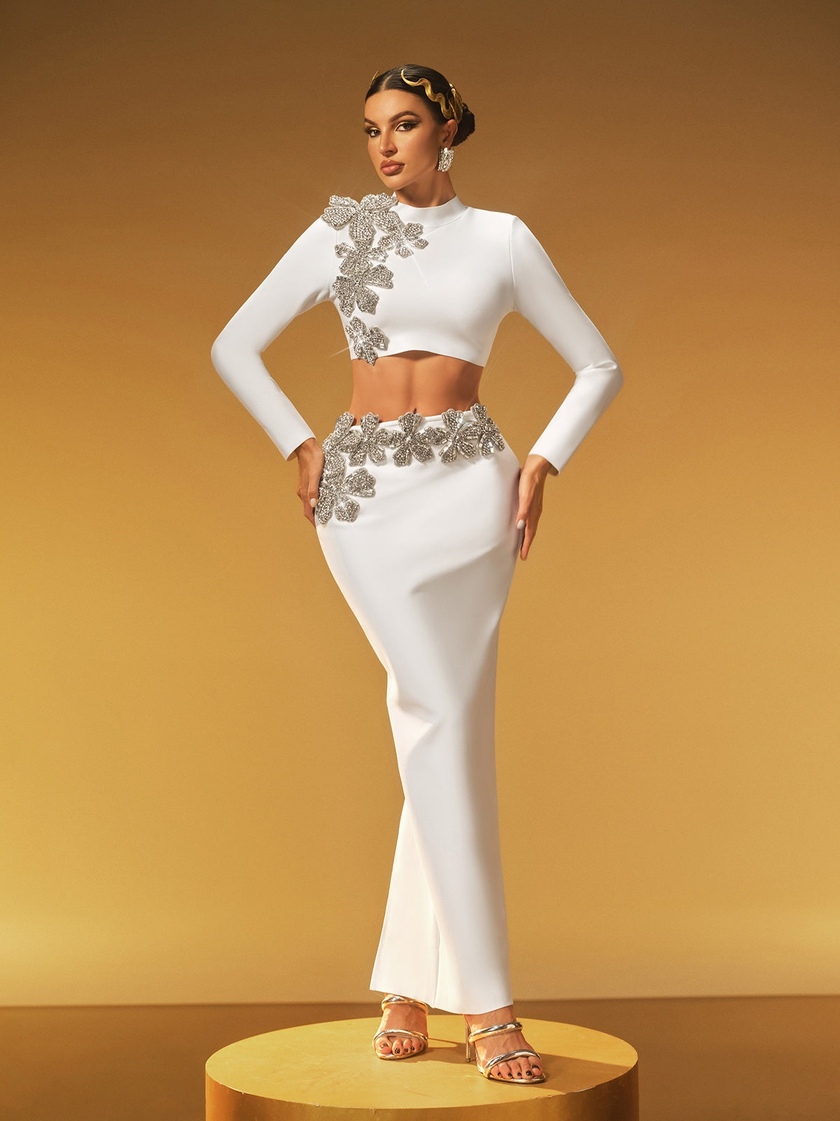Long Sleeve Flower Bandage Skirt Set In White