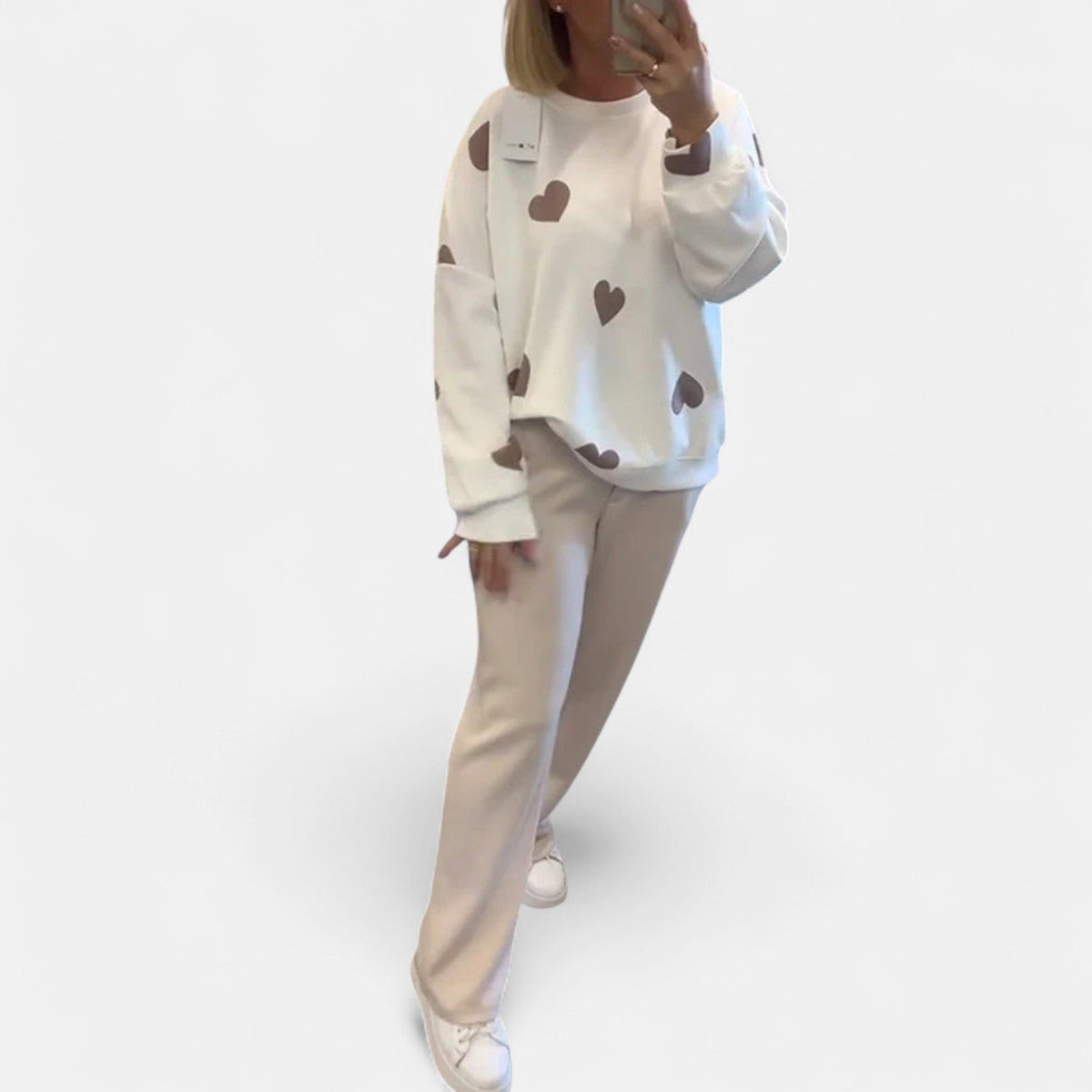 White Round Neck Heart Print Long Sleeve Drop Shoulder Sweatshirt