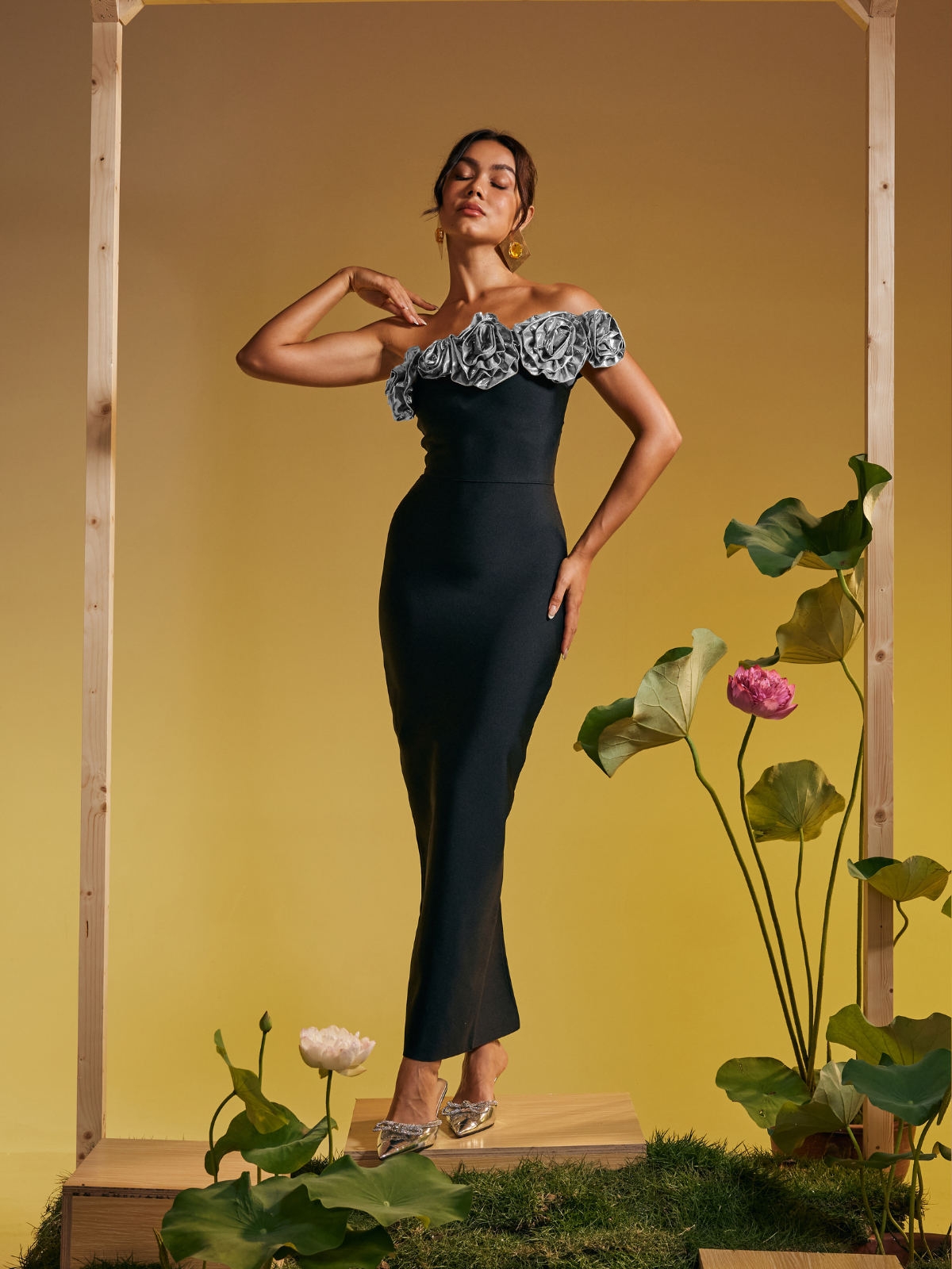One Shoulder Flower Bandage Maxi Dress In Silver