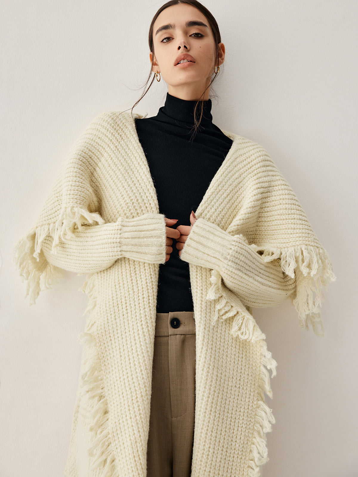 Chunky Knit Tassel Trendy Hem Poncho Cardigan Off-White / S Sweaters-L